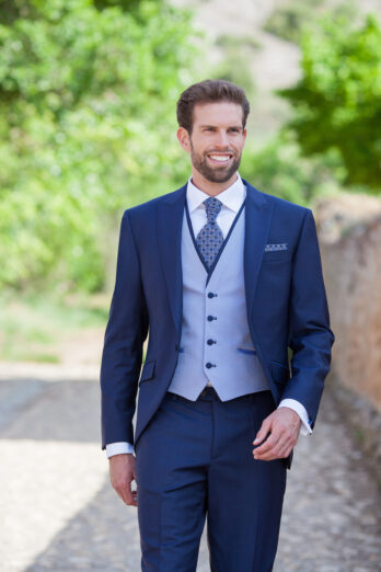 Traje Antonaga Padua Viena