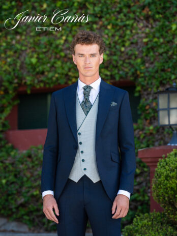 Traje de Ceremonia Etiem · Chaleco Verde y Corbatón Cachemir (Look 7)