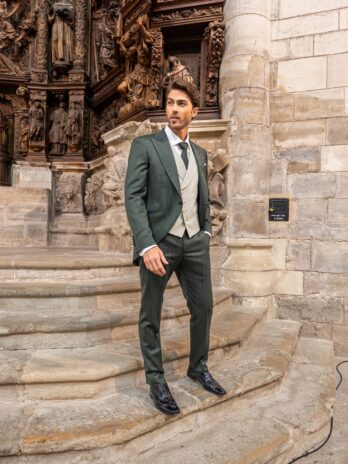 Traje Antonaga Trento verde, colección Prestigio 2026