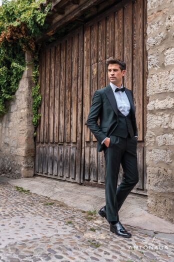Traje Antonaga Zurriola negro, colección Prestigio 2026